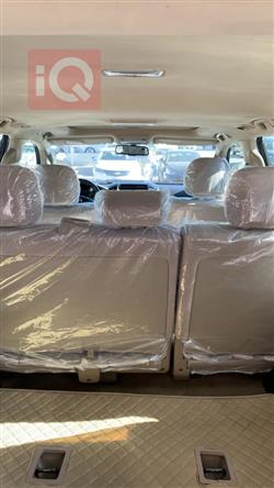 تۆیۆتا لاند کروزەر